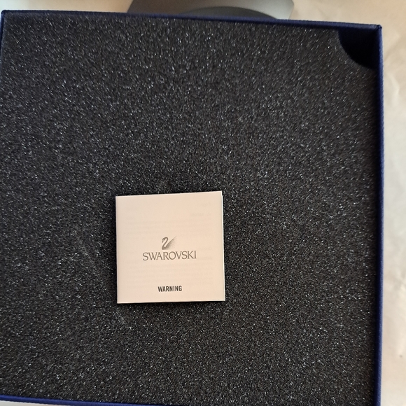 Swarovski SCS 2011 Polar bear cubs w boxes and  COA - Picture 10 of 14